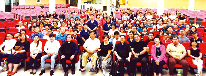 鄭忠信執行長受邀到馬來西亞衛理公會分享「亞洲教會之創新、轉化、未來」，近兩百多位教會牧者與弟兄姊妹參與其中。（韓蕓婧／攝影）