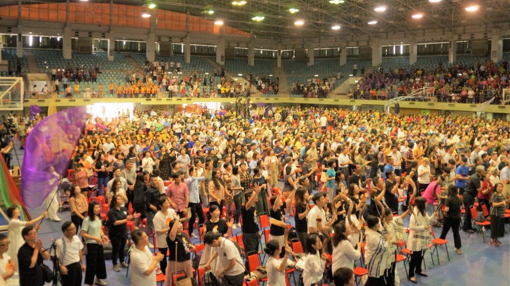 會場聚集5、6000人同心為家庭及教會、族群的合一、城市國家的復興轉化禱告