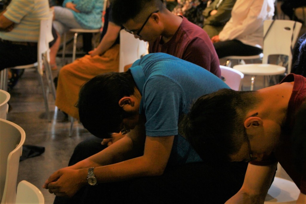 台灣年輕人為香港禱告