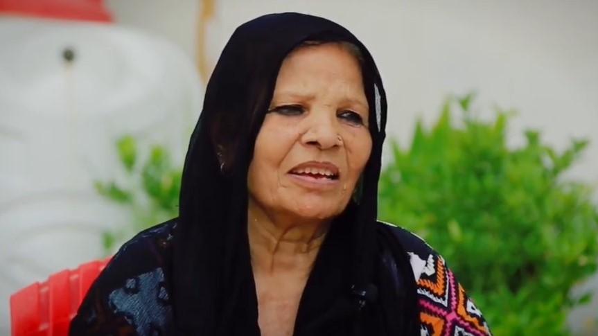 札法爾的妻子在丈夫入獄後，生活失去依靠。（圖／YouTube@Evangelical Focus影片截圖）