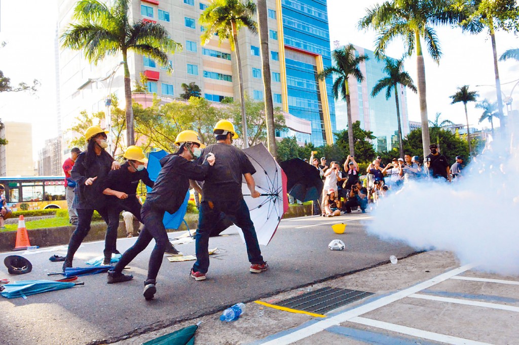 台灣行動劇聲援香港。（本報資料照片）