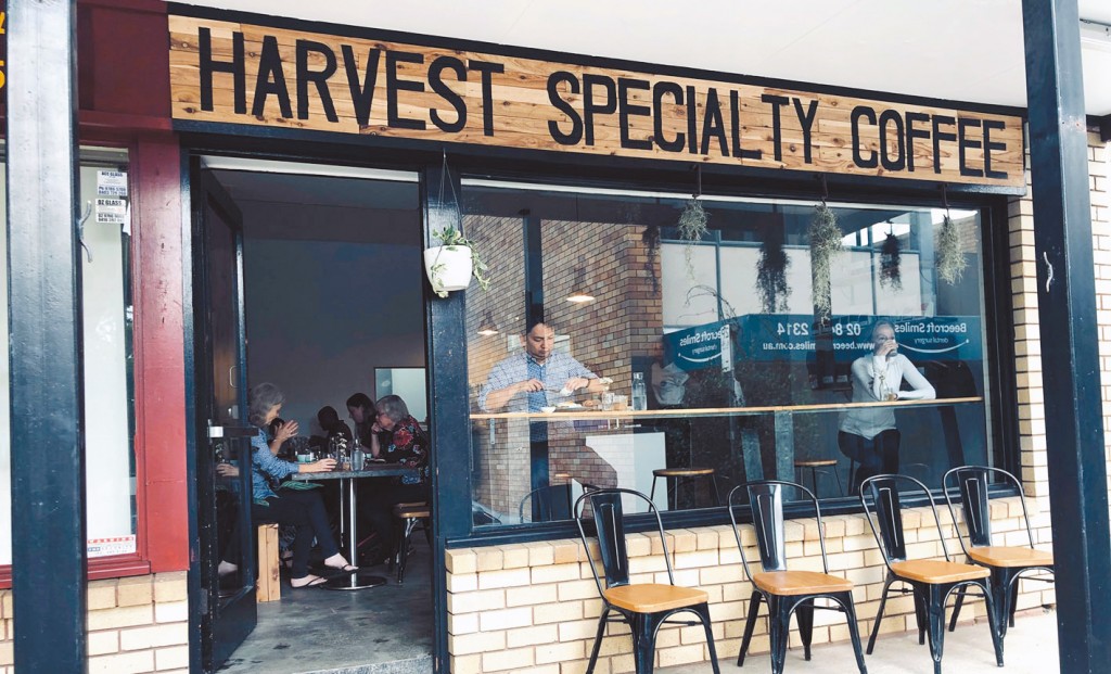 咖啡廳美味的咖啡和餐點，因客人減少，淘汰的比銷售的多。（圖／Facebook@Harvest Specialty Coffee）