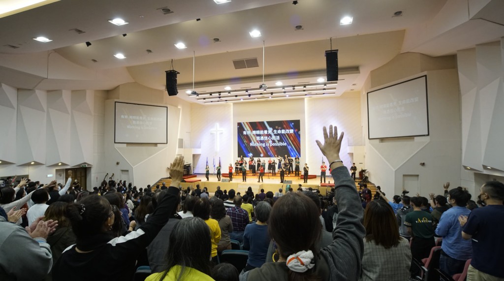 「大台南眾教會聯合復興禱告會」願台灣成為榮耀神之名的東方海島。(台南聖教會臉書)