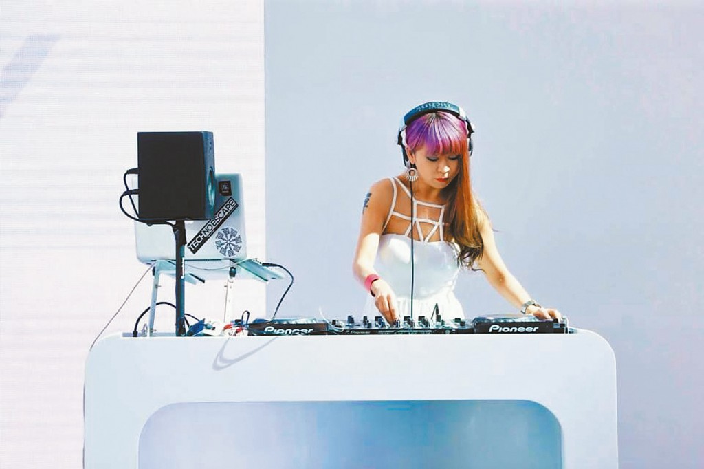 不僅是女DJ，也會創作音樂的藝術家。